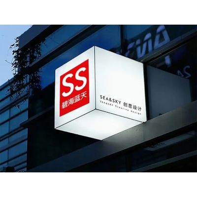 Tam Renkli 1R1G1B HD Magic Cube LED Ekranı IP31 derecelendirilmiş Demir Kabine ile